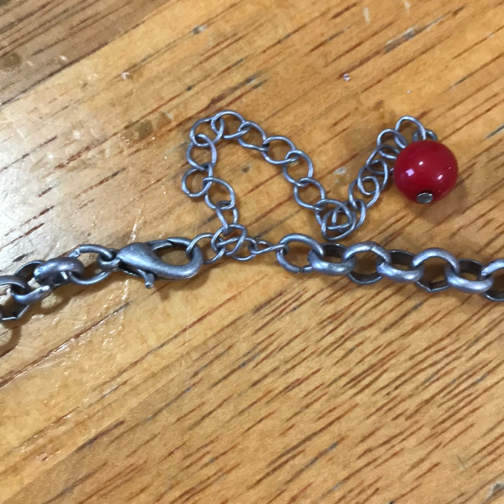 Red necklace - Picture 3 of 3